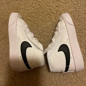 Nike Blazer Mid '77
Baby/Toddler Shoes 5c
